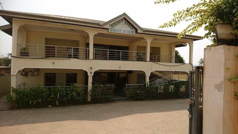 Hotel The Golden Apple Guest House