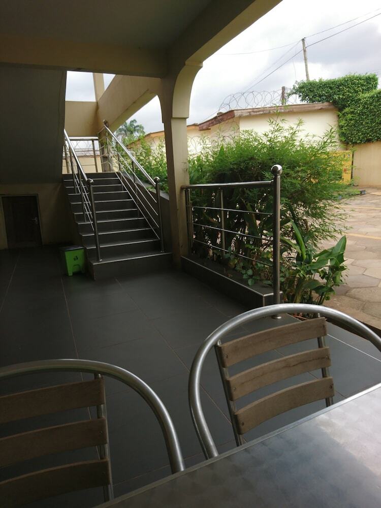 Hotel The Golden Apple Guest House