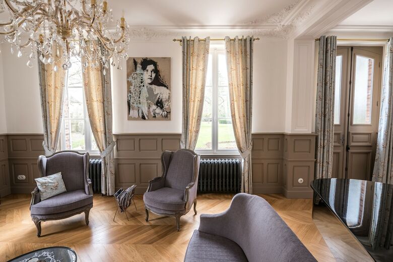 Hotel Ch�teau De Montabert
