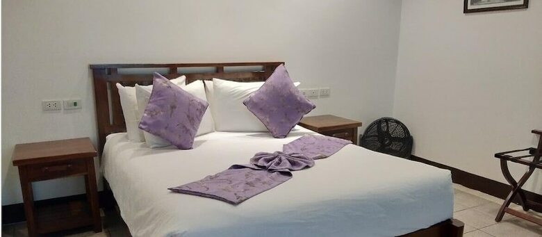 Safari Lodge Baguio By Log Cabin Hotel