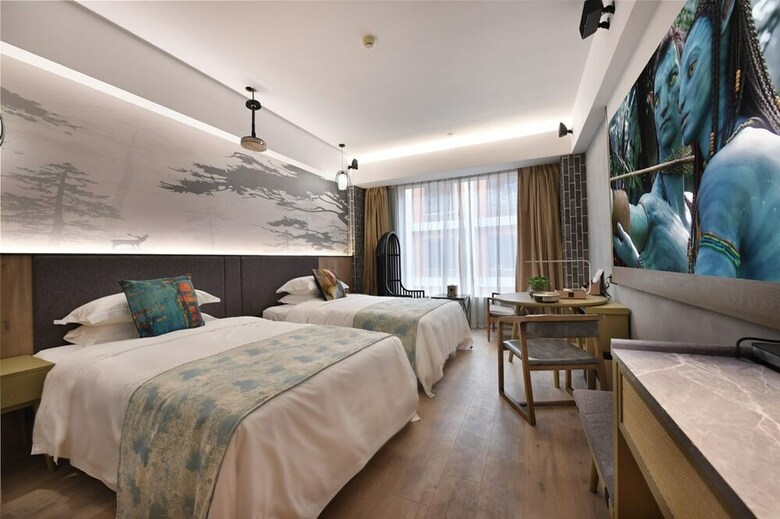 Mehood Lestie Hotel