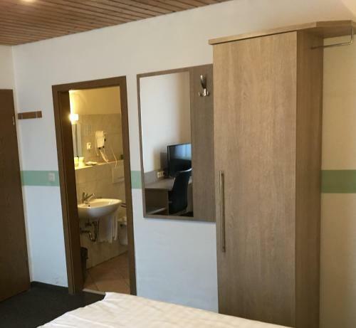 Hostal Gasthof Fr�hlich