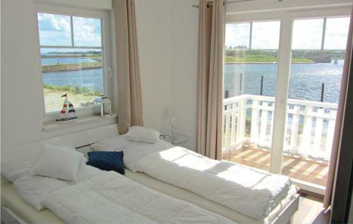 Wei�e Strandvilla/56a O