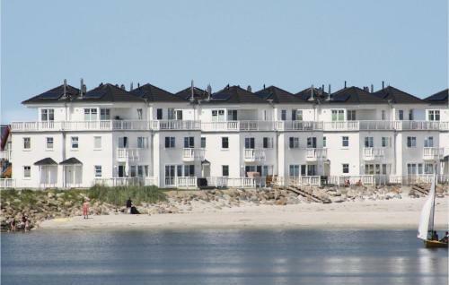 Wei�e Strandvilla/56a O