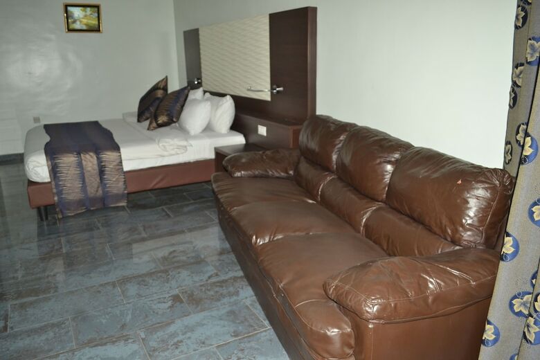 Chida Hotel International