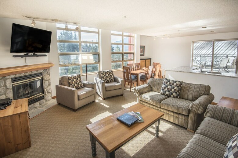 Lake Placid Lodge By Whiski Jack