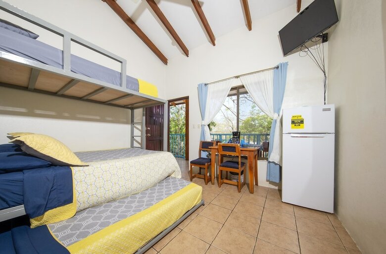Hotel Cabinas Diversion Tropical