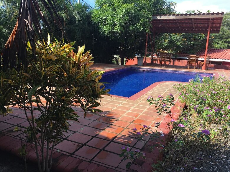 Hotel Cabinas Diversion Tropical