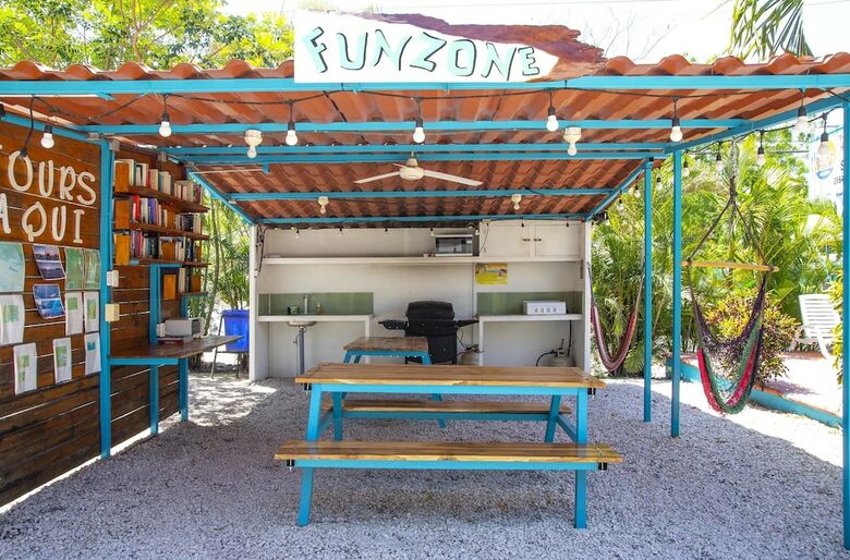 Hotel Cabinas Diversion Tropical