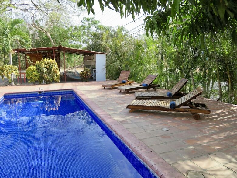 Hotel Cabinas Diversion Tropical