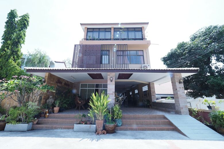 Hotel Sea Breeze Guest House
