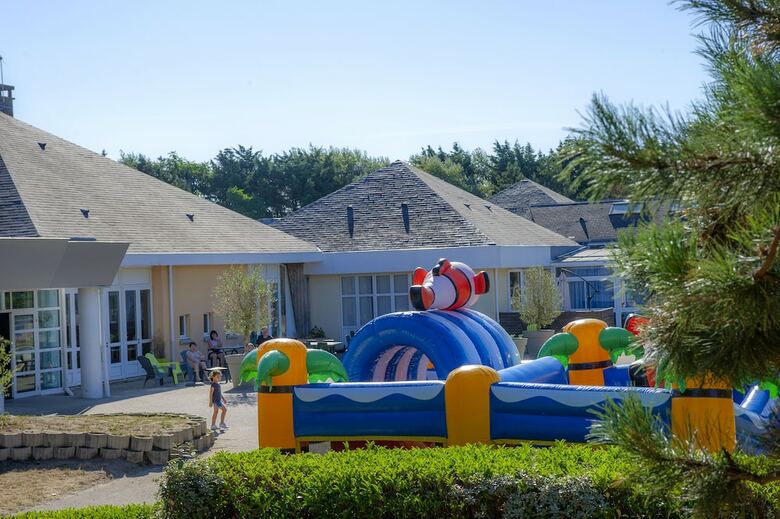 Village De Vacances Le S�n�quet