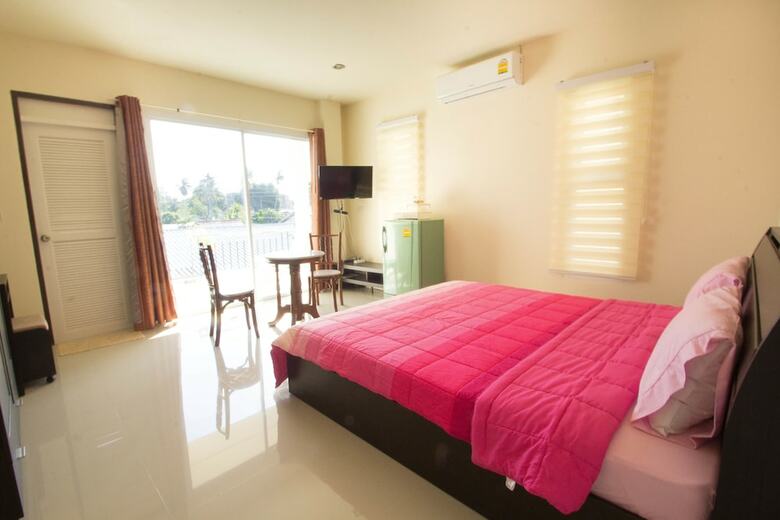 Hostal Nu Phuket Airport Residence