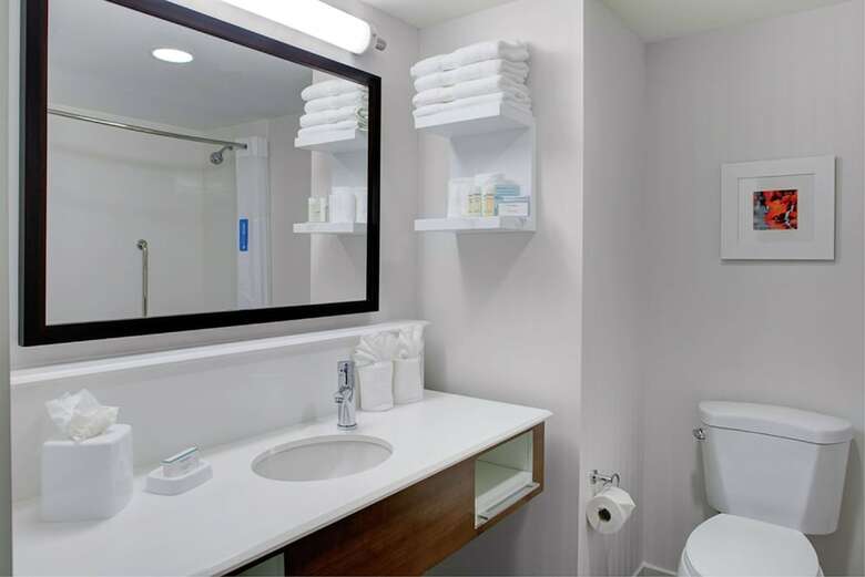 Hotel Hampton Inn And Suites Manchester
