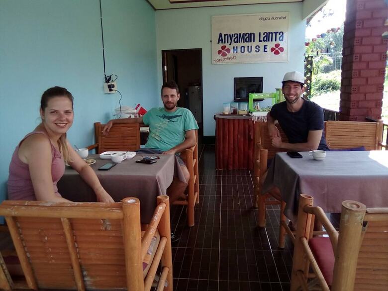 Hotel Anyaman Lanta House