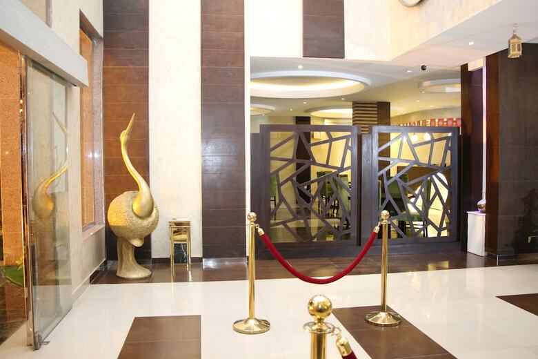 Apartamentos Al Muhaidb Residence Al Maidan