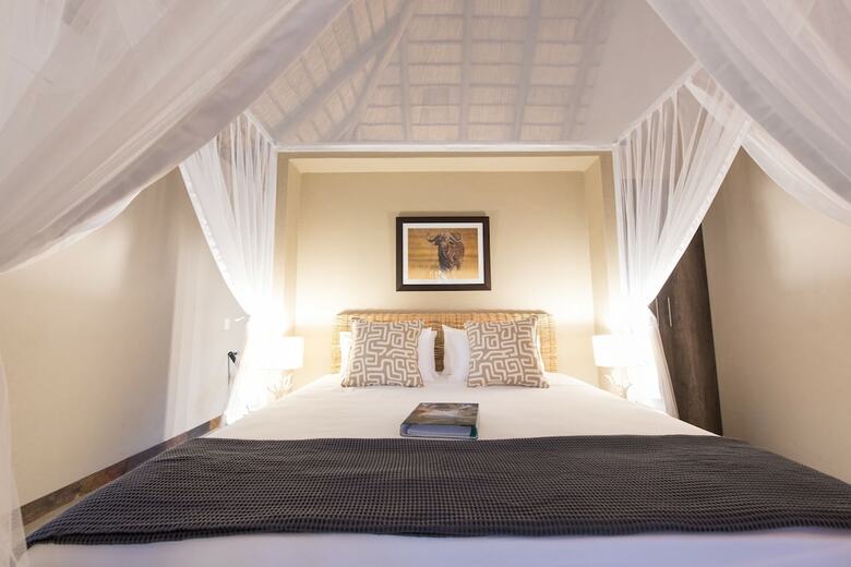 Bed & Breakfast Bushbaby River Lodge