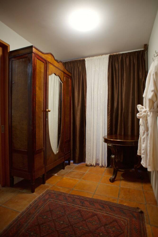 Hacienda Del Lago Boutique Hotel
