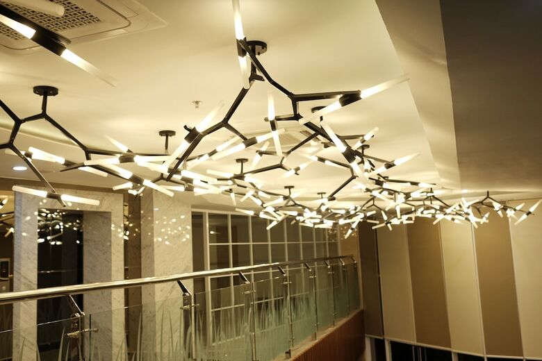 Verse Luxe Hotel Wahid Hasyim