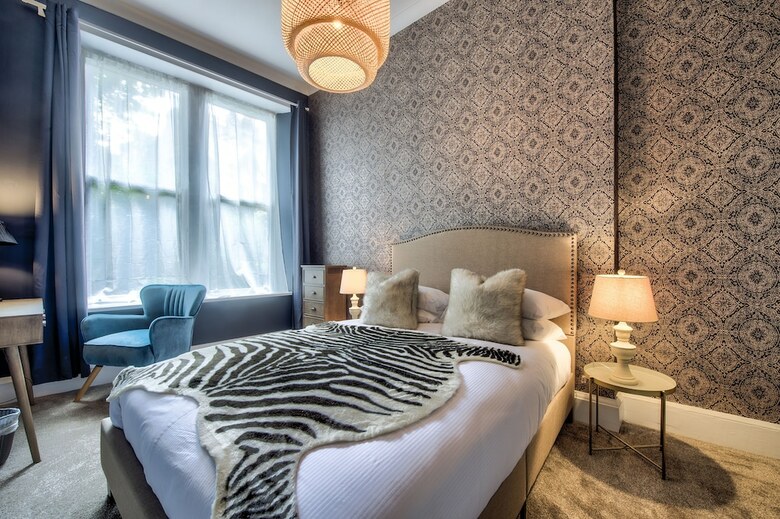Amadeus Serviced Apartments