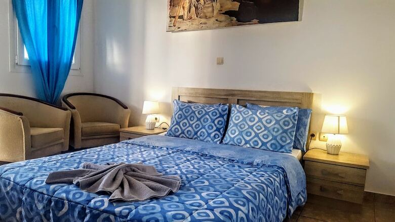 Hotel Pleasure Beachside Studios