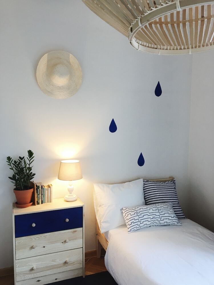 Apartamentos Lucka Rooms - Hey Jude B24.7