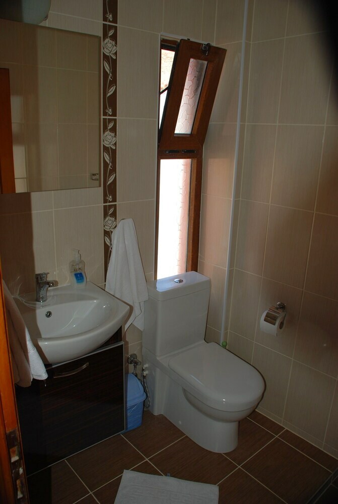 Yalcin Hotel