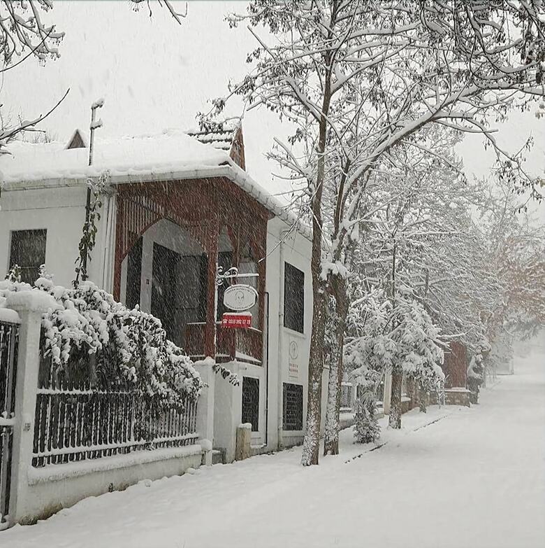 Pension Orhan Kutbay'in Evi Turyolu Cafe Pansiyon