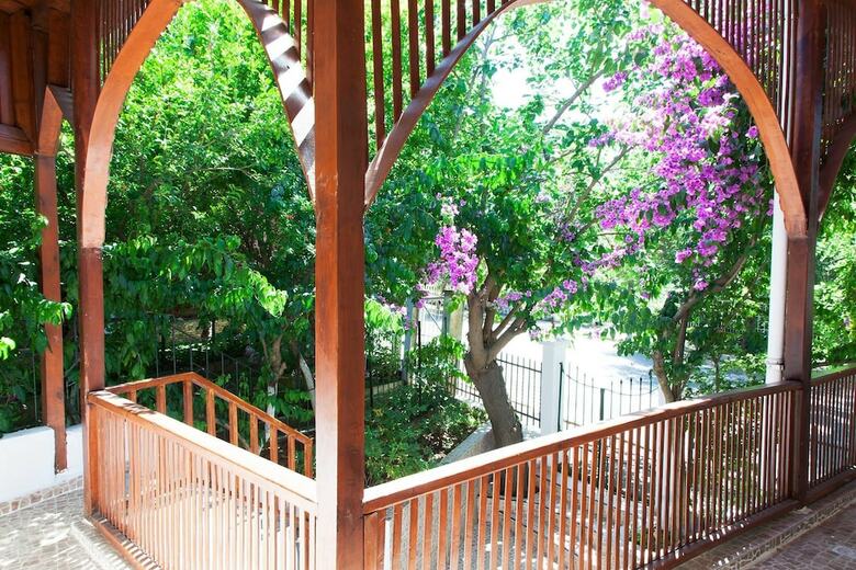 Pension Orhan Kutbay'in Evi Turyolu Cafe Pansiyon
