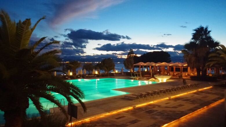 Hotel Ramada By Wyndham Loutraki Poseidon Resort