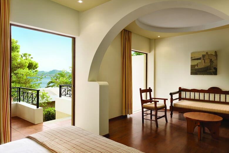 Hotel Ramada By Wyndham Loutraki Poseidon Resort
