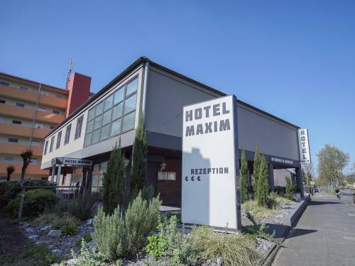 Hostal Hotel Restaurant Am Volksgarten