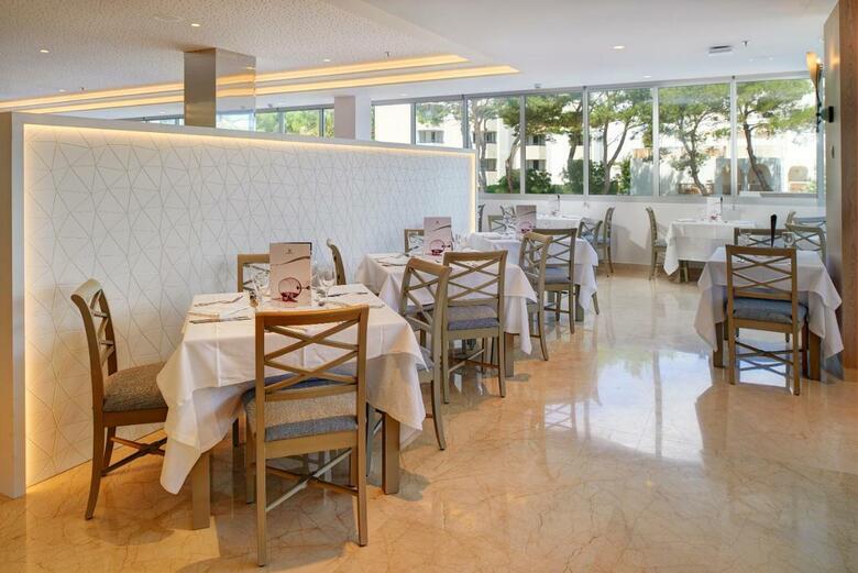 Hotel Hipotels Bahia Cala Millor
