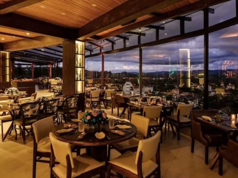 Chris Park Hotel