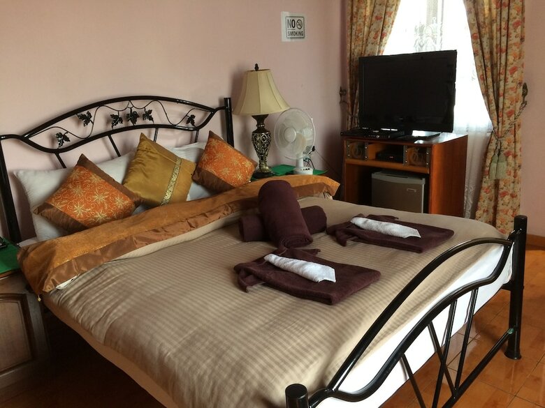 Hotel Norfolk Heritage Airport Villa