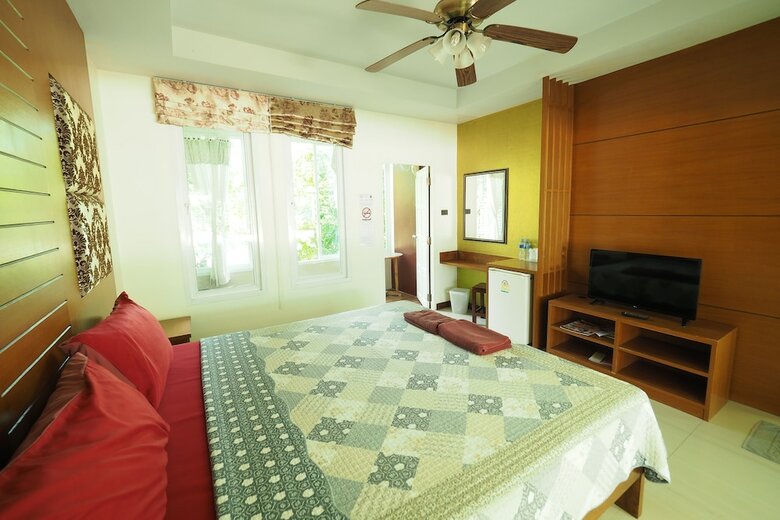 Hotel Baan Suan Resort Juree Punsuk
