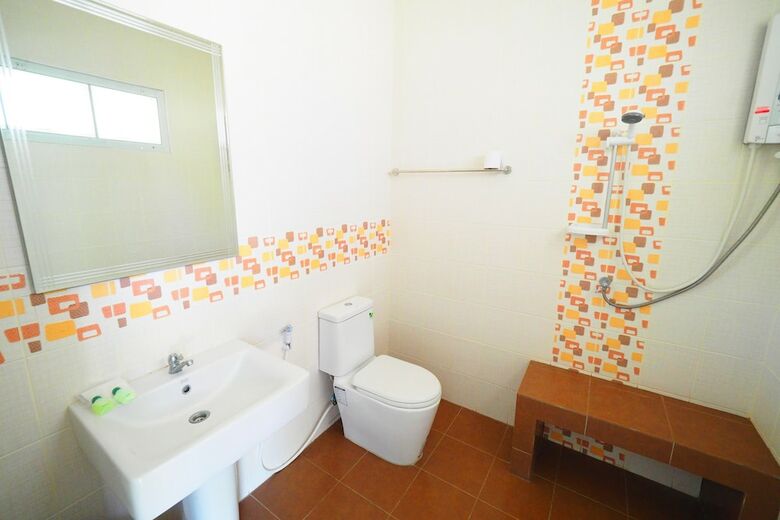 Hotel Baan Suan Resort Juree Punsuk