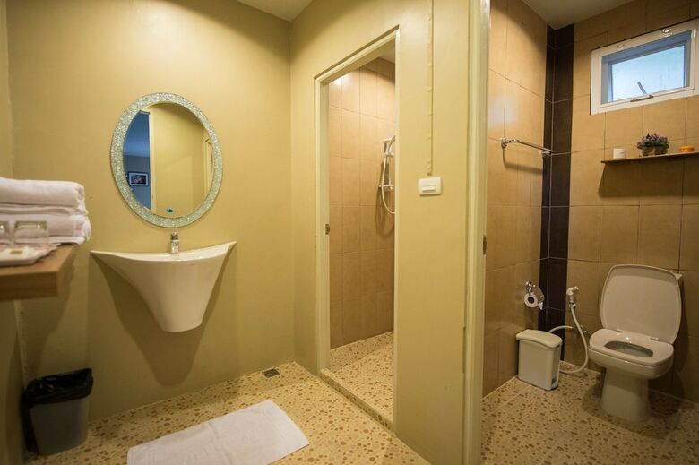 Hotel Baan Sanfan Amphawa