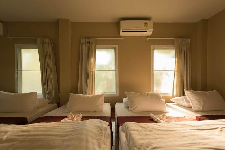Hotel Baan Sanfan Amphawa