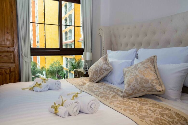 Hotel The Symphony Suites Pattaya
