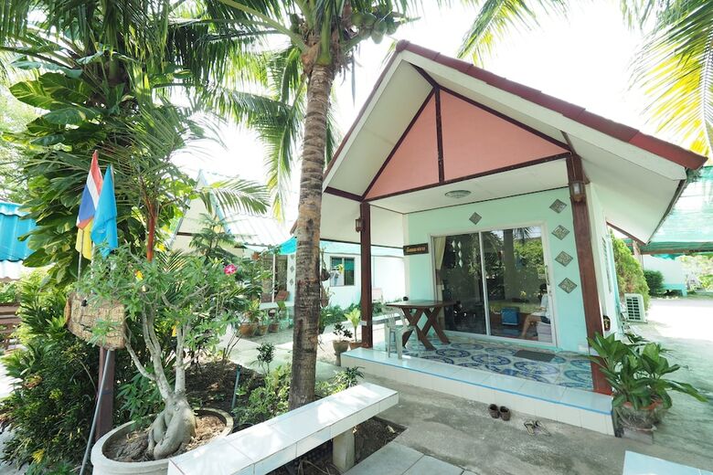 Hotel Baan Suanjarean Resort