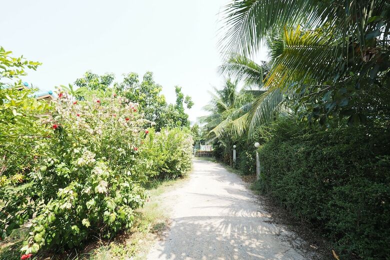 Hotel Baan Suanjarean Resort