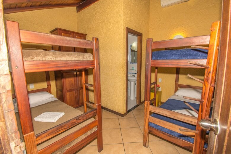 Hostal Bamboo B�zios Hostel