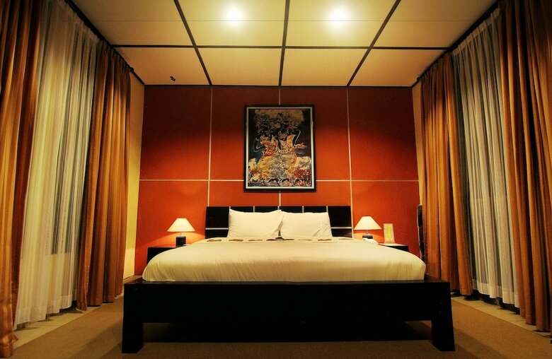 Puri Chorus Hotel