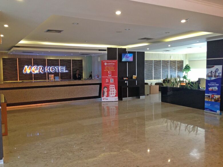 Her Hotel & Trade Centre Balikpapan