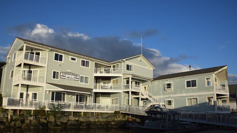 Posada Longliner Lodge And Suites