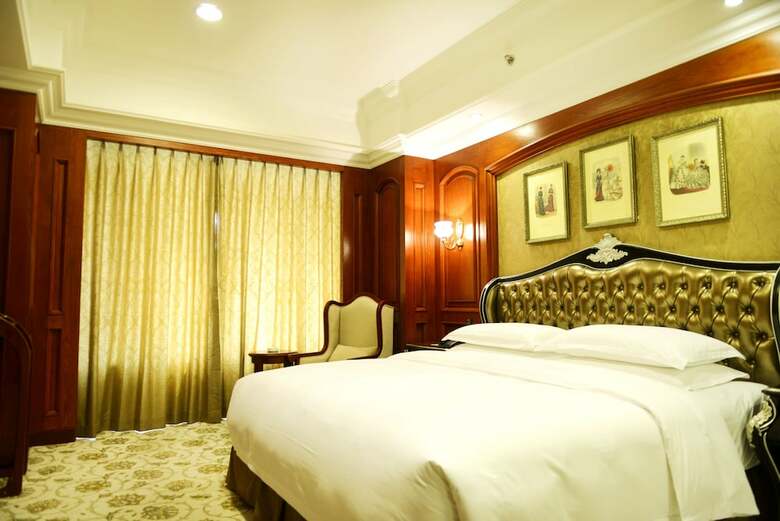 Enrichee Gloria Plaza Hotel Qingdao