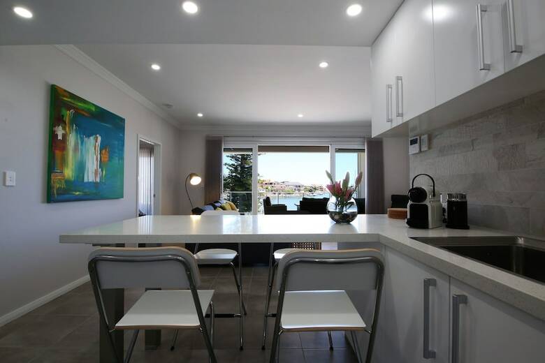 Apartamentos Marina Views At Mindarie Marina