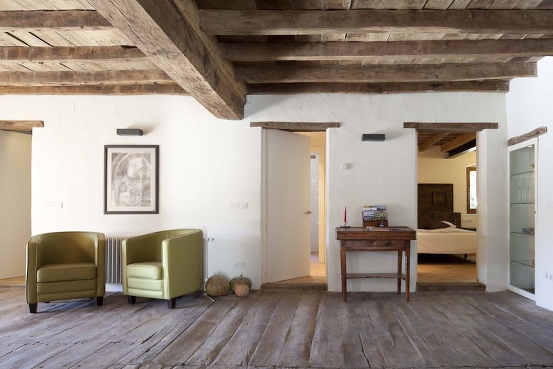 Bed & Breakfast La Rectoria De Sant Miquel De Pineda