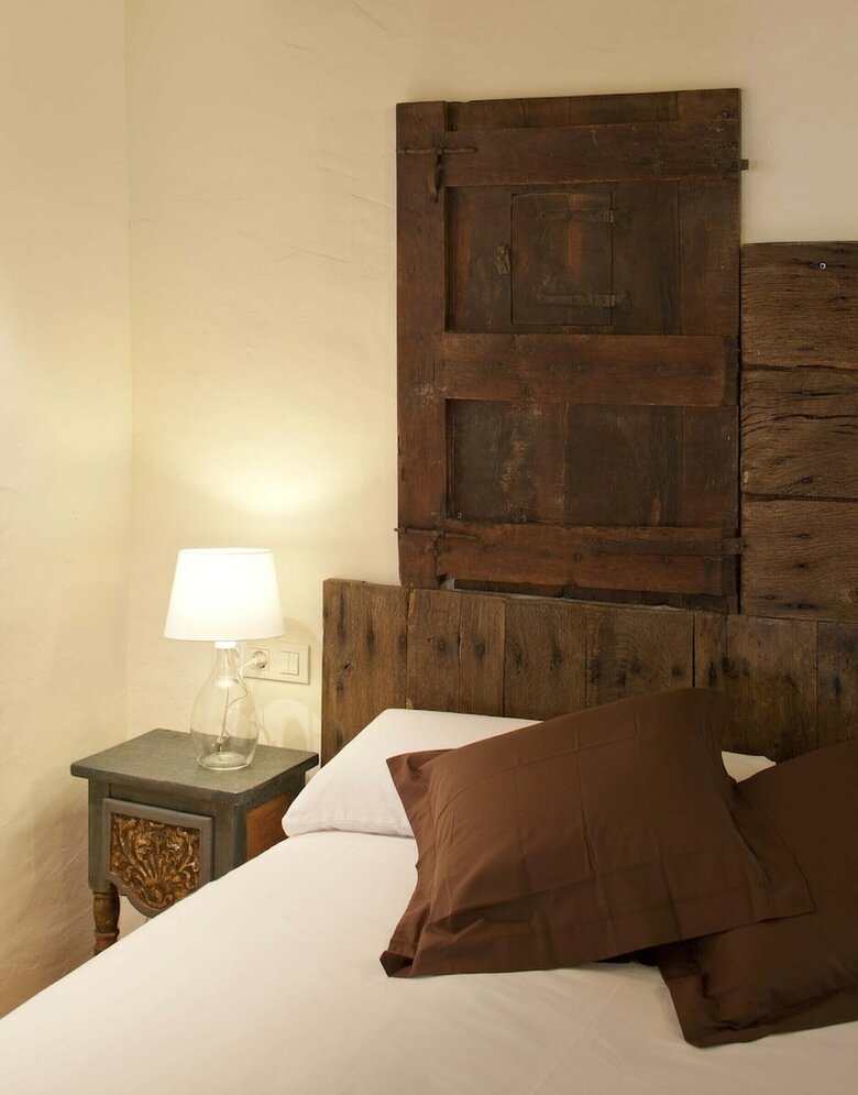 Bed & Breakfast La Rectoria De Sant Miquel De Pineda